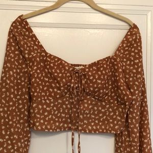 NWT! PacSun Lantern-Sleeve Crop Top